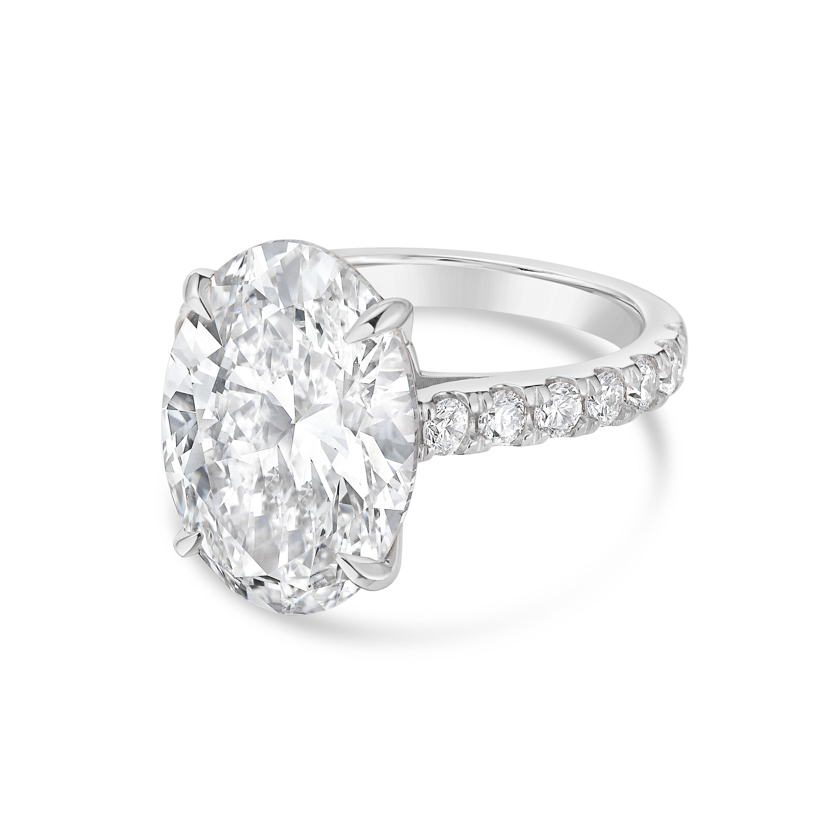 Lab-Grown Oval Diamond Ring With Accents, 18K Gold