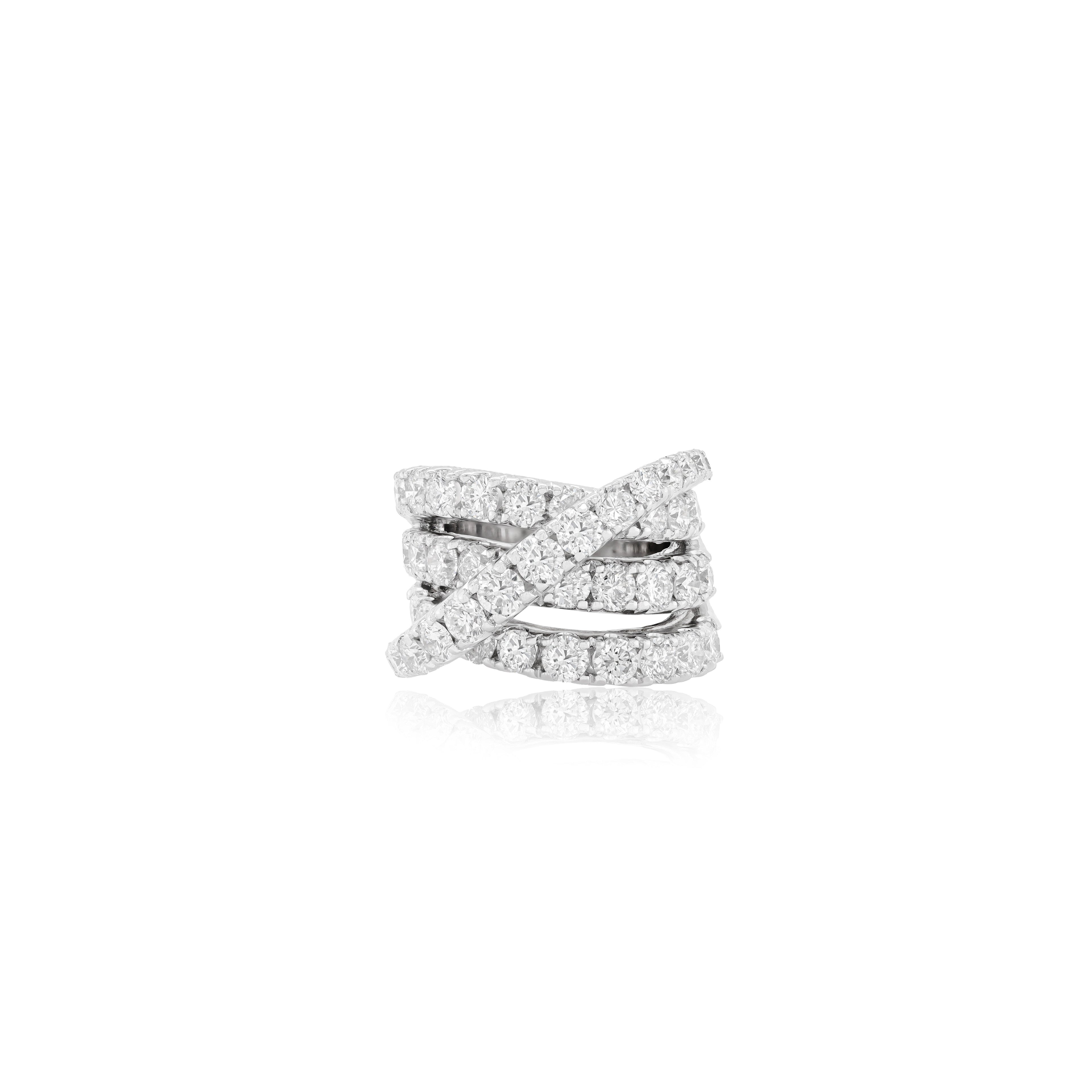 18kt White Gold Cross Over Diamond Ring