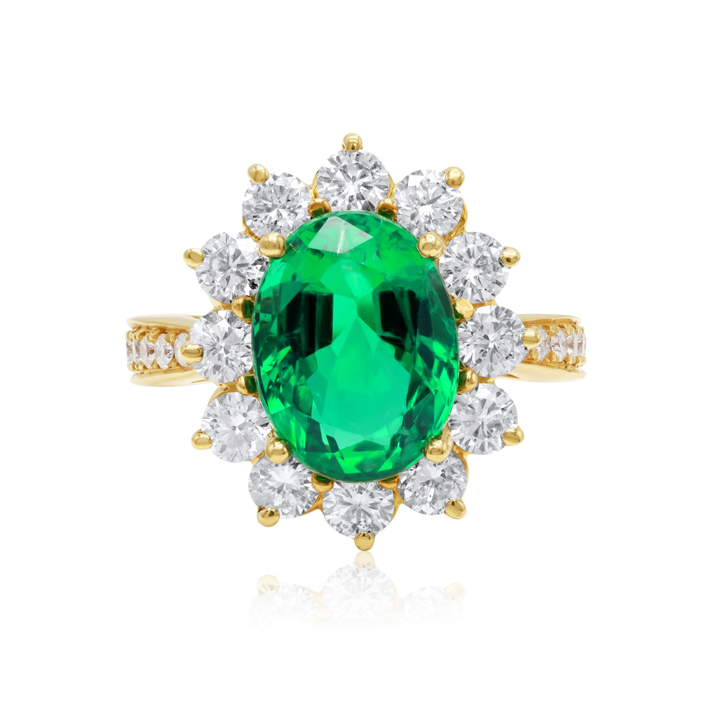 18kt Yellow Gold Emerald Halo Flower Diamond Ring