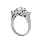 18kt White Gold Round Three Stone Diamond Ring