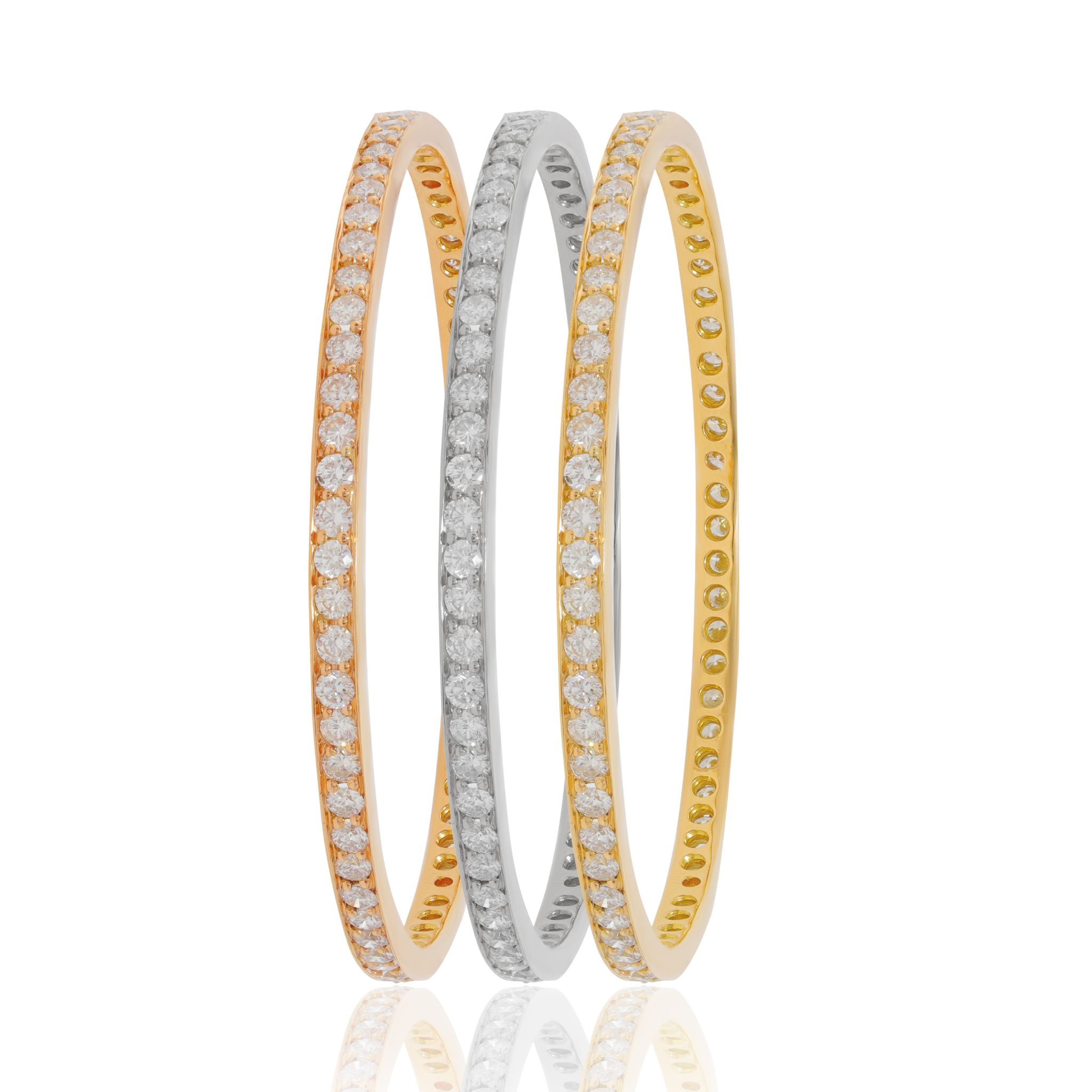 22.25cts Diamond Bangle Set