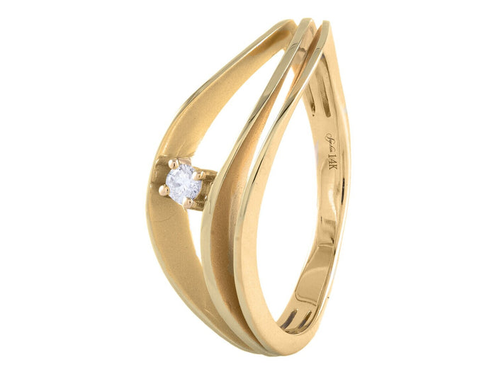 Diamond Ring - 14 KT Yellow Gold