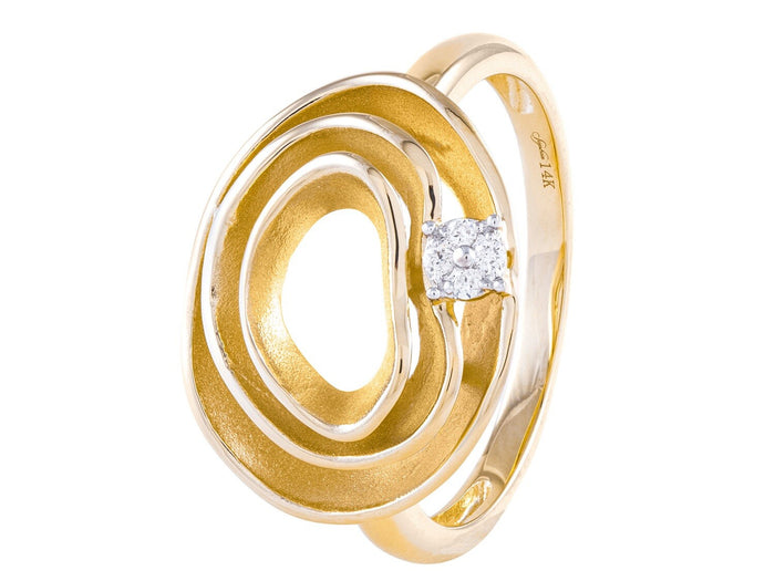 Diamond Ring - 14 KT Yellow Gold