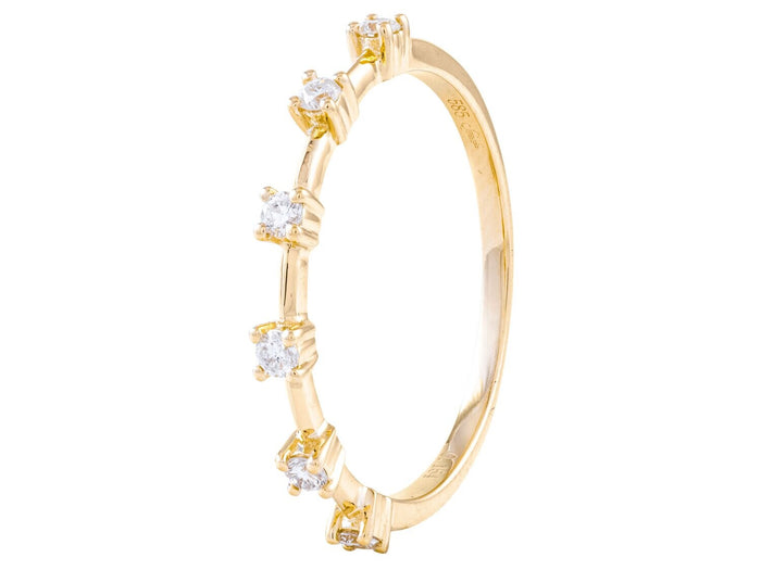 Diamond Ring - 14 KT Yellow Gold