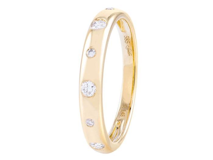 Diamond Ring - 14 KT Yellow Gold