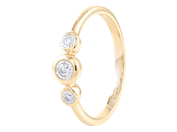 Diamond Ring - 14 KT Yellow Gold