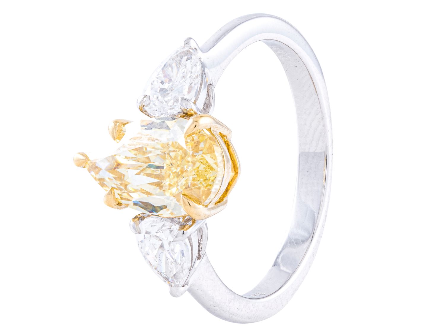 Diamond Ring - 18 KT White Gold