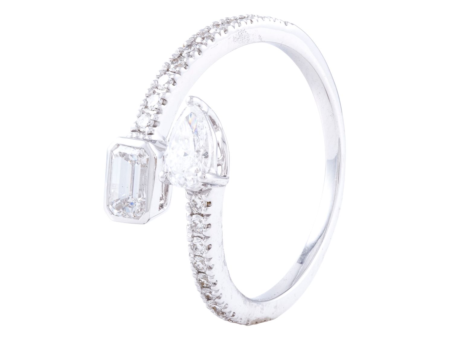 Diamond Ring - 14 KT White Gold