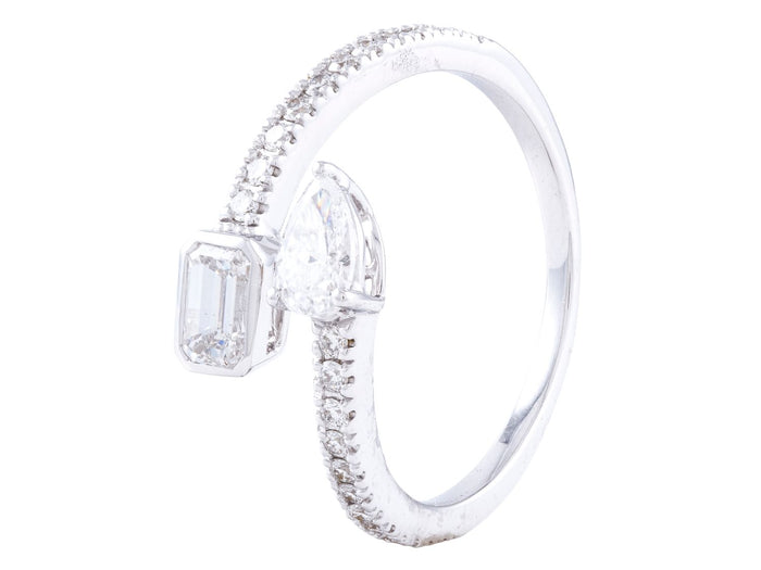Diamond Ring - 14 KT White Gold