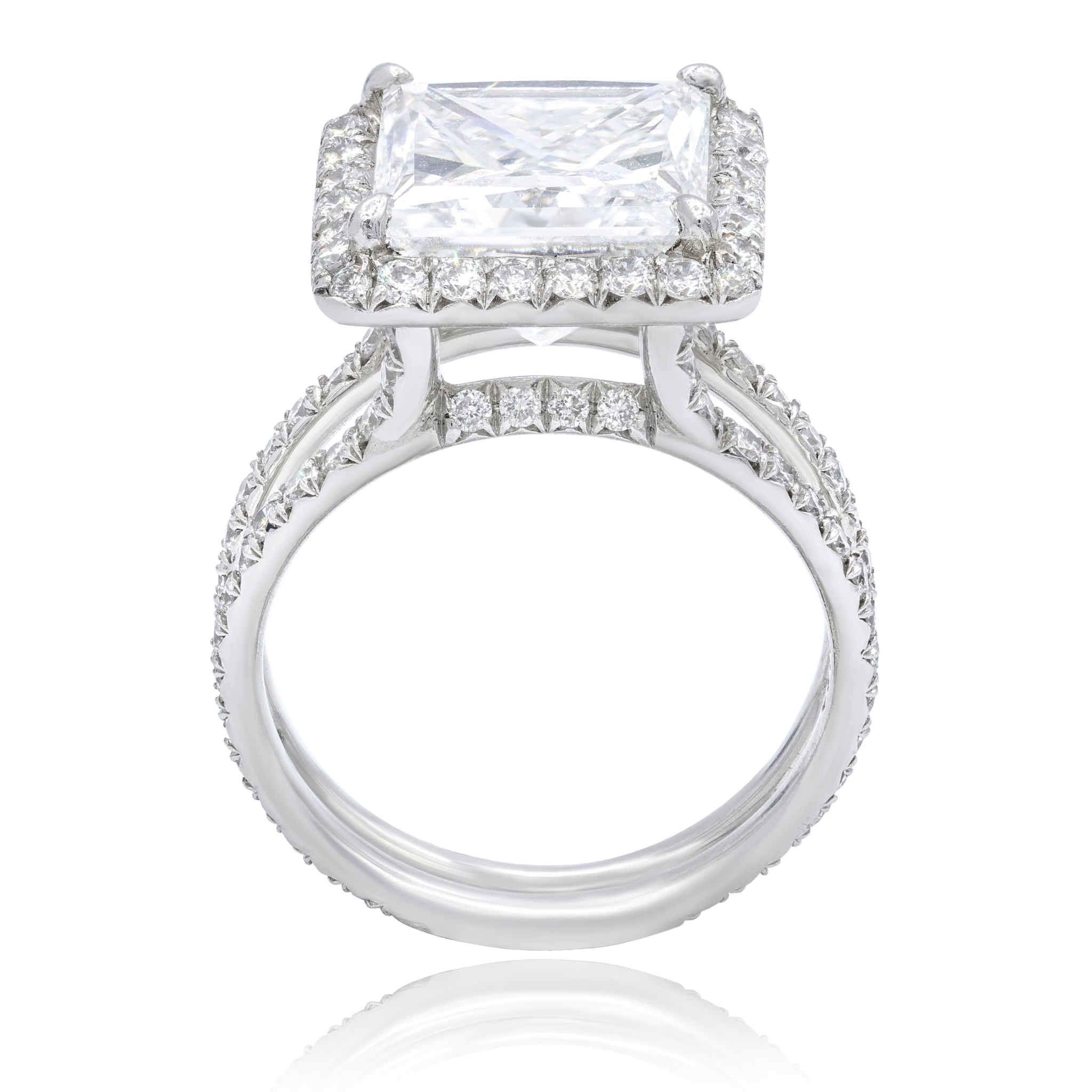 5.09ct Princess Cut With Side Round Diamonds Ring