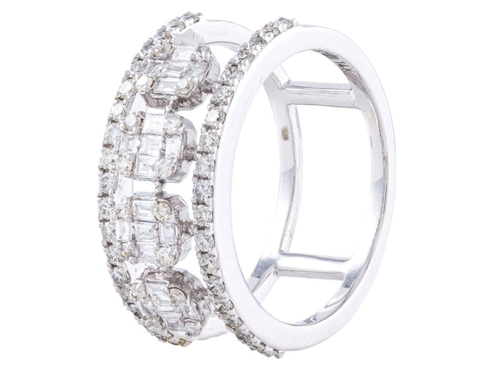 Diamond Ring - 14 KT White Gold