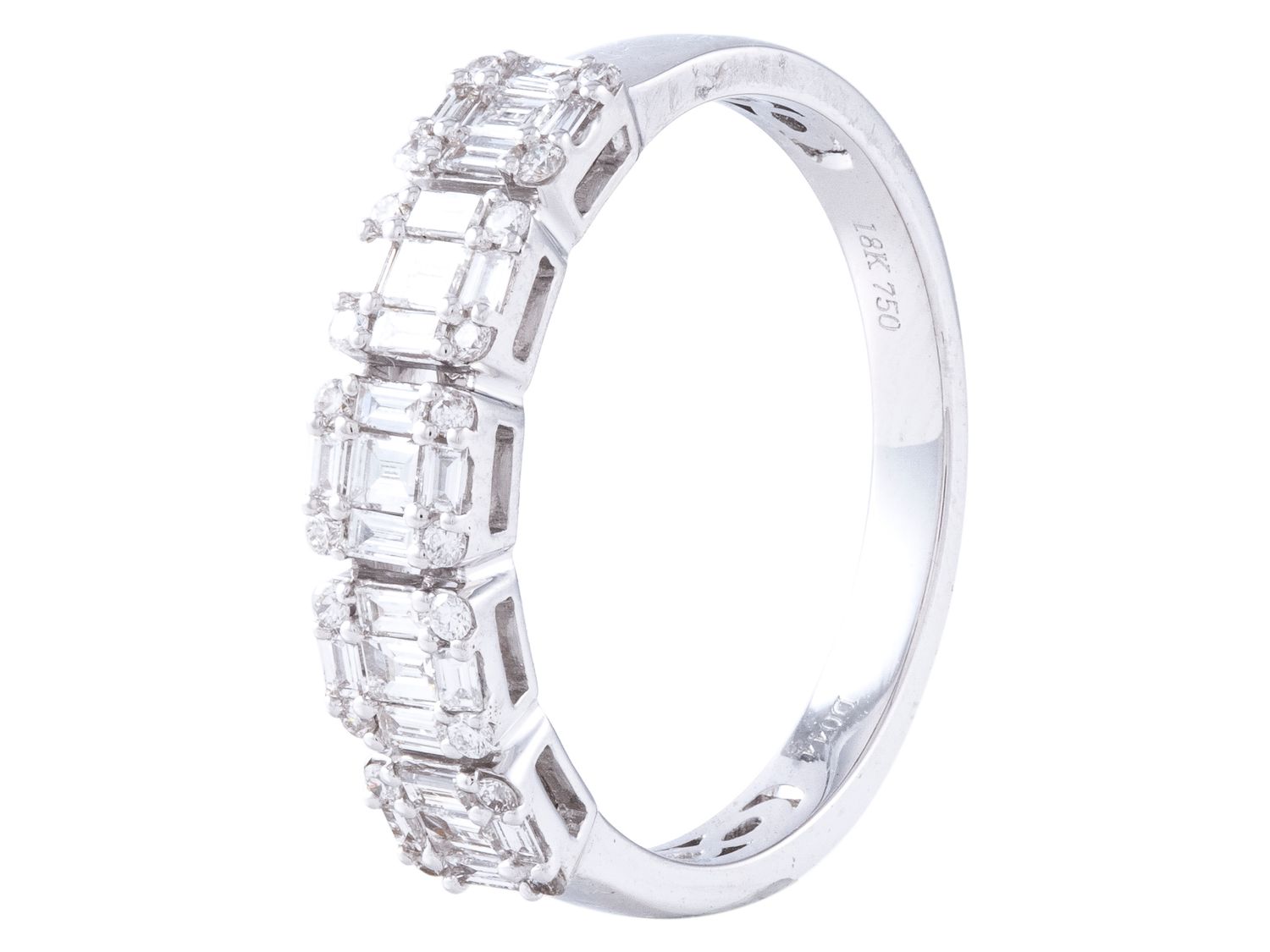 Diamond Ring - 18 KT White Gold