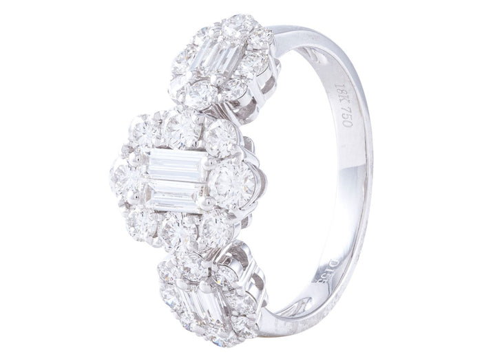 Diamond Ring - 18 KT White Gold