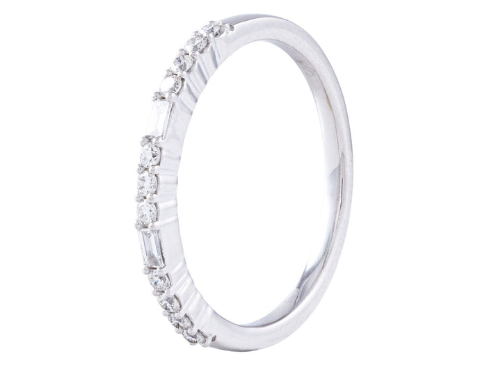 Diamond Ring - 14 KT White Gold