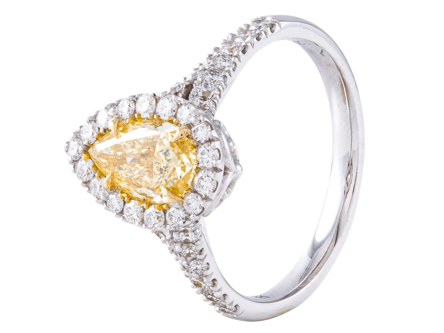 Diamond Ring - 18 KT White Gold