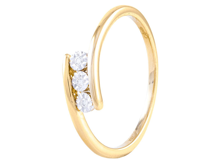 Diamond Ring - 14 KT Yellow Gold