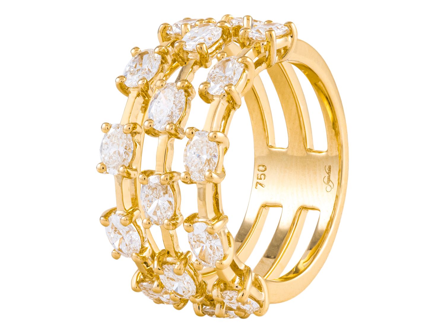 Diamond Ring - 18 KT Yellow Gold