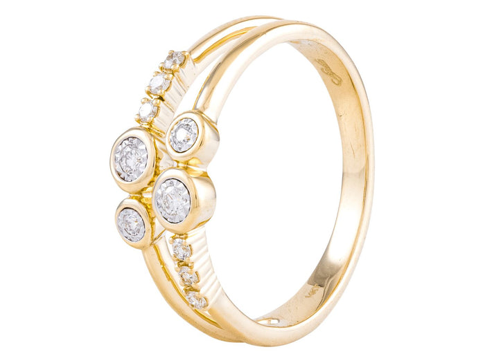 Diamond Ring - 14 KT Yellow Gold