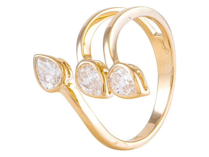 Diamond Ring - 14 KT Yellow Gold