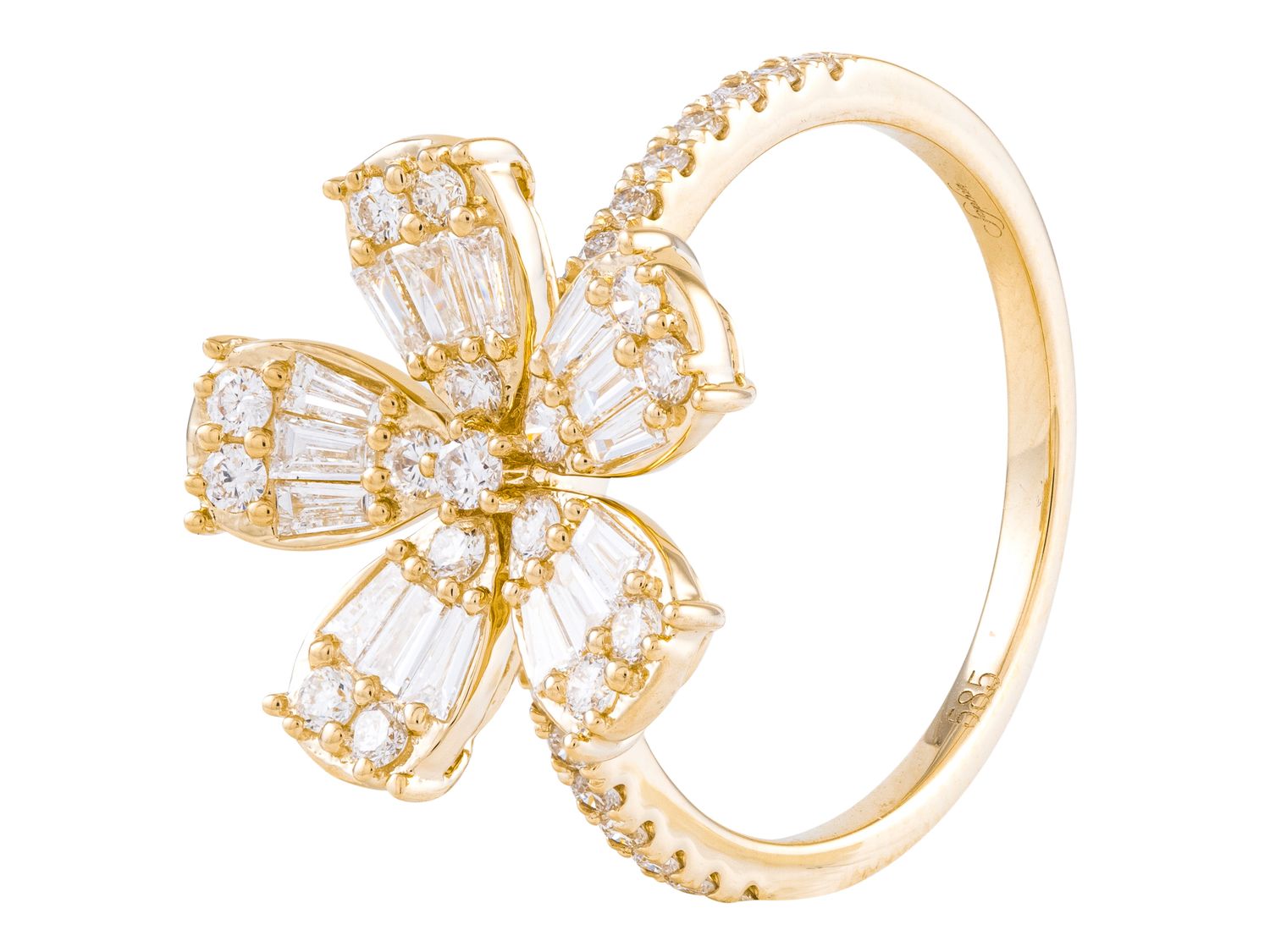Diamond Ring - 14 KT Yellow Gold