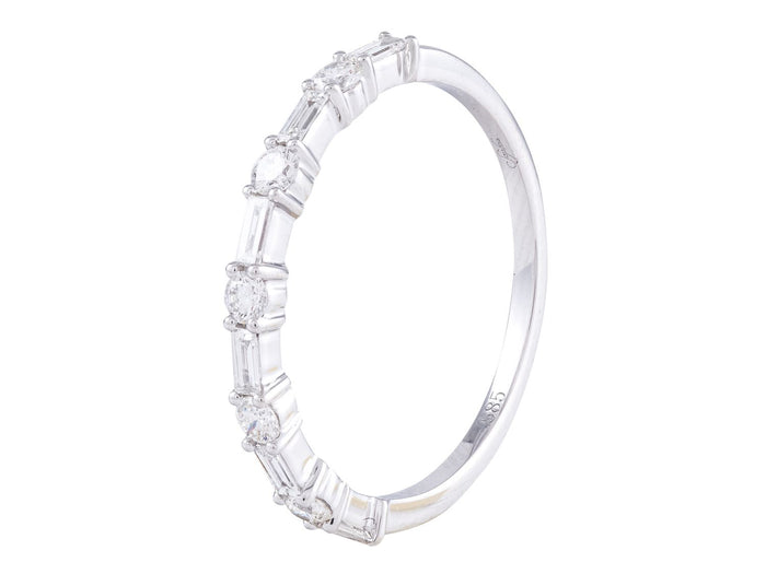 Diamond Ring - 14 KT White Gold