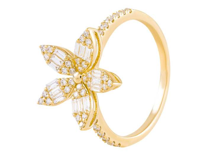 Diamond Ring - 14 KT Yellow Gold
