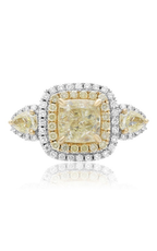18K White Gold Diamond Three Stone Engagement Ring