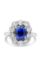 18K White Gold Oval Sapphire Ring