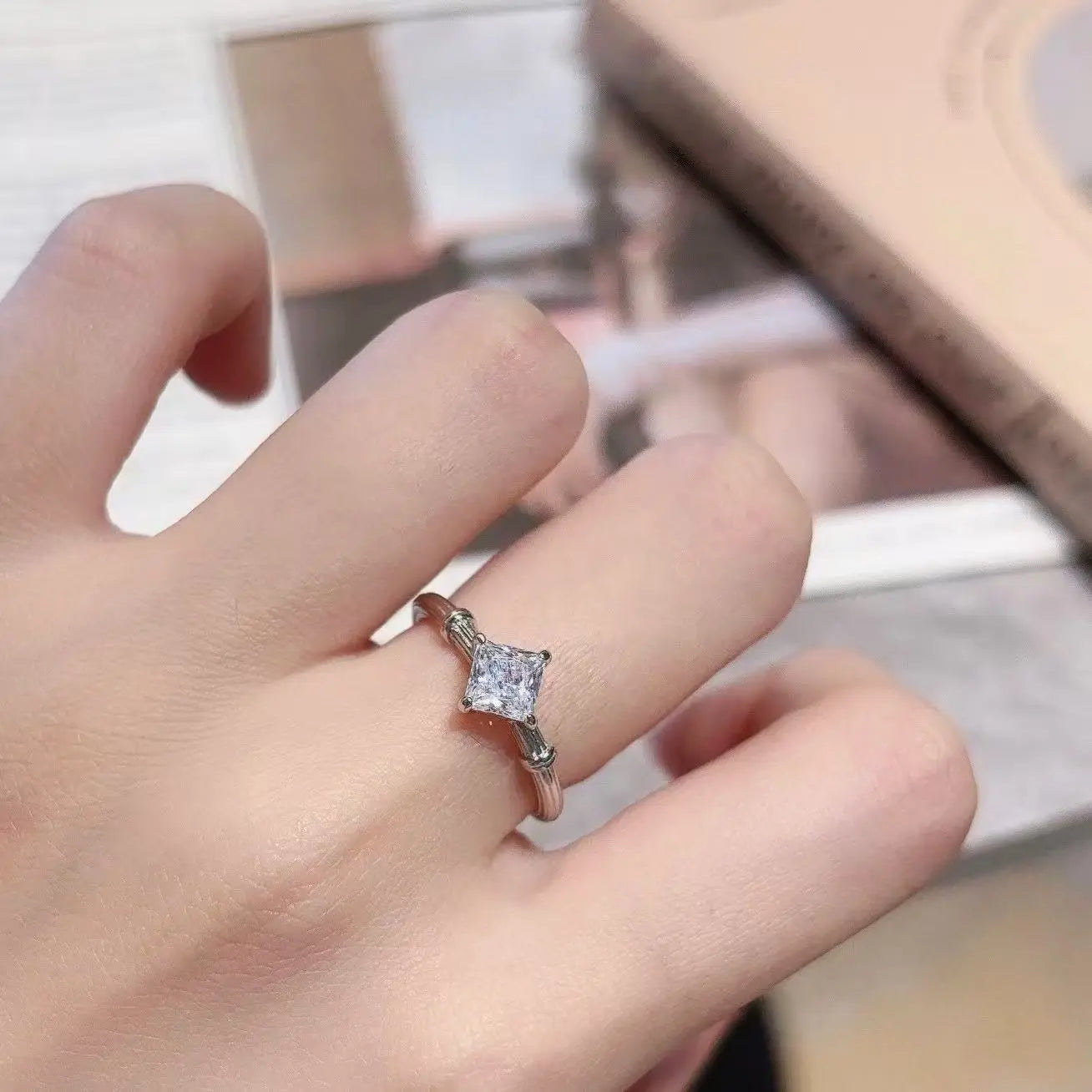 Grace Ring in Platinum