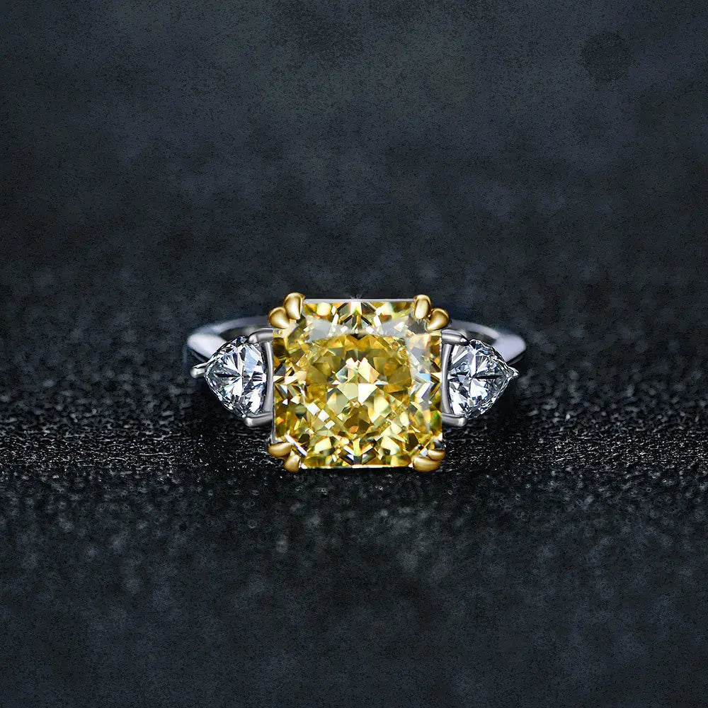 Allura 3 Stone Diamond Crystalline Ring