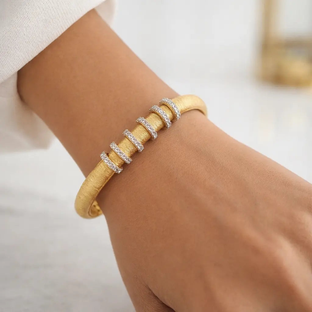 Briony Bracelet in Yellow Gold