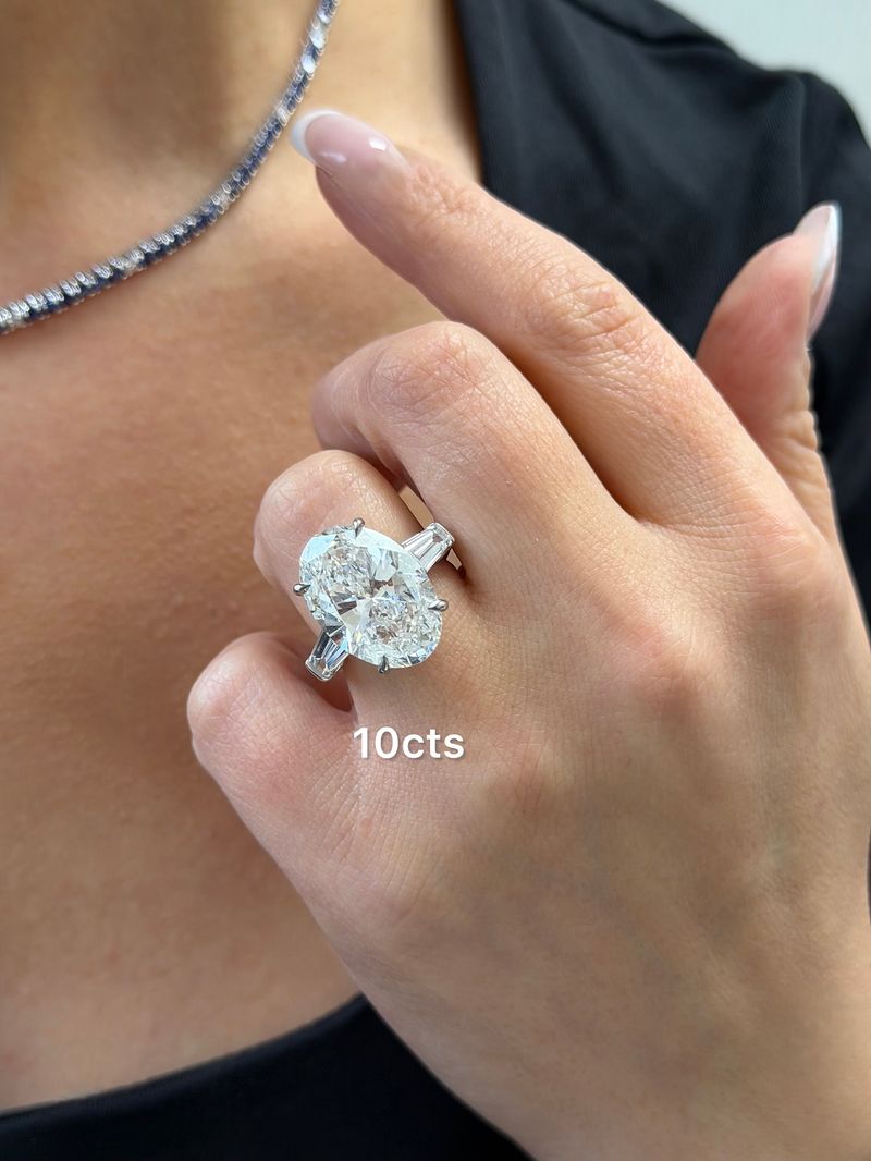 Lab-Grown Oval Diamond Ring with Baguettes, 18K Gold