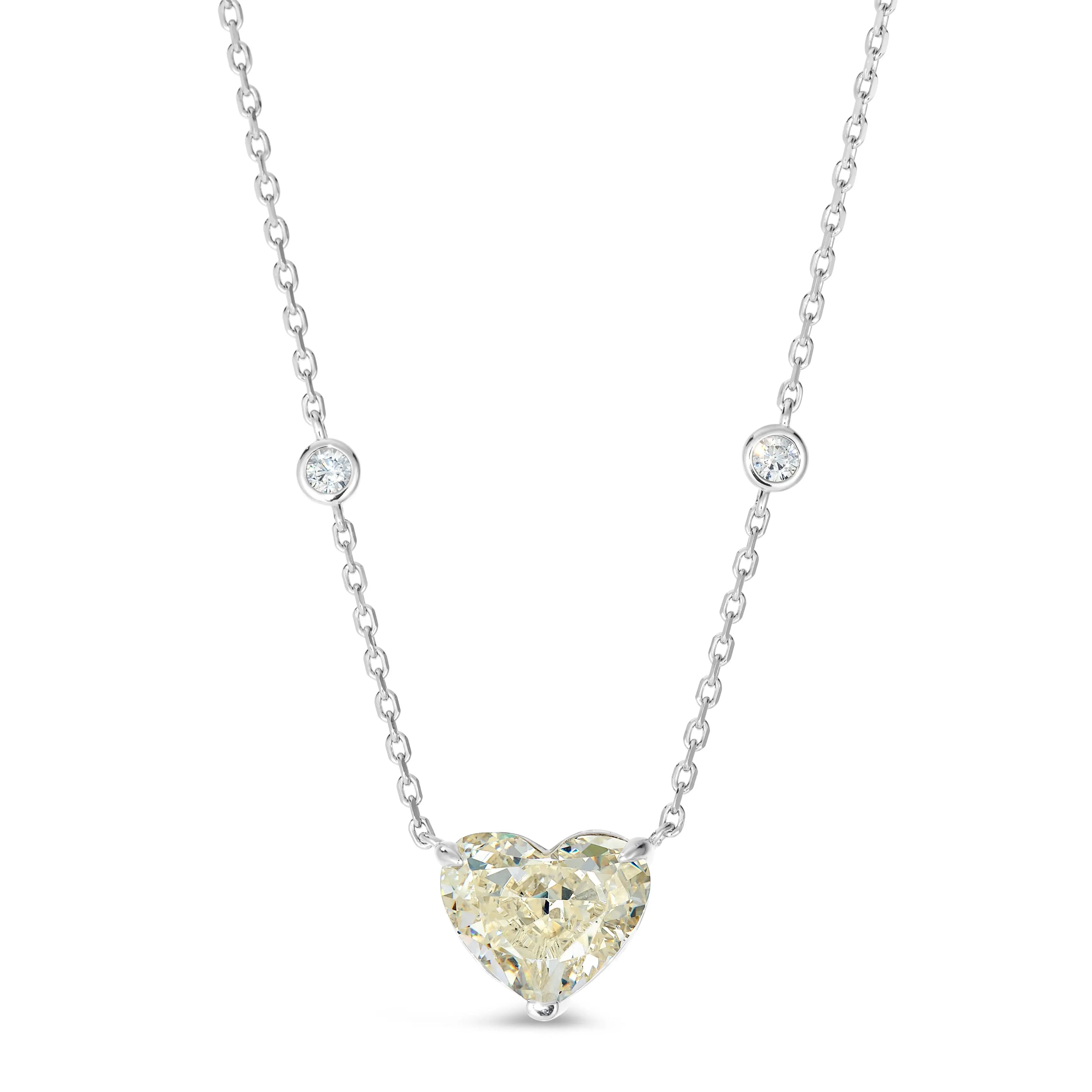 Chloe Zoe Necklace in Champagne