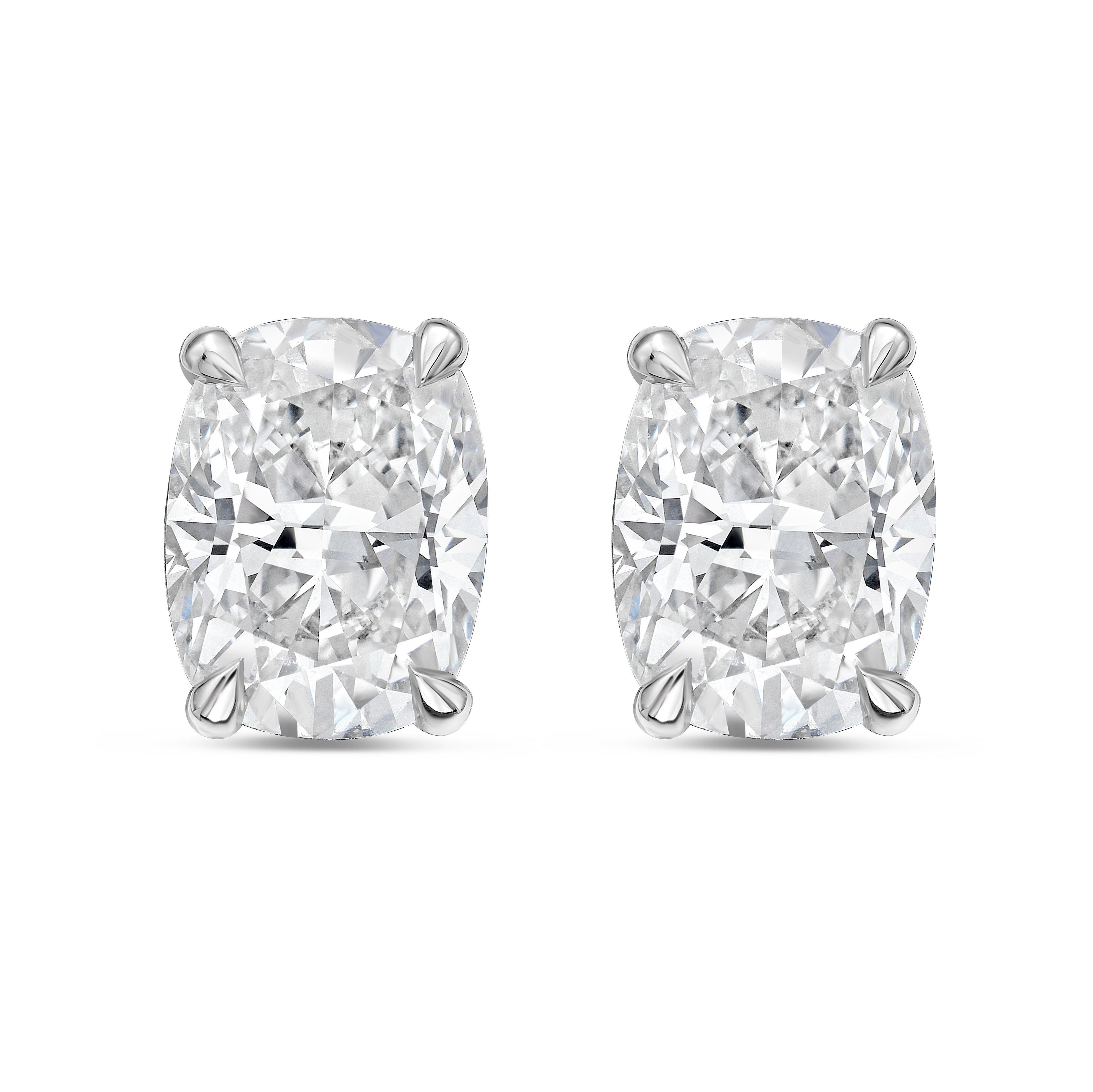 Lab Grown 4 Prong Cushion Diamond Stud