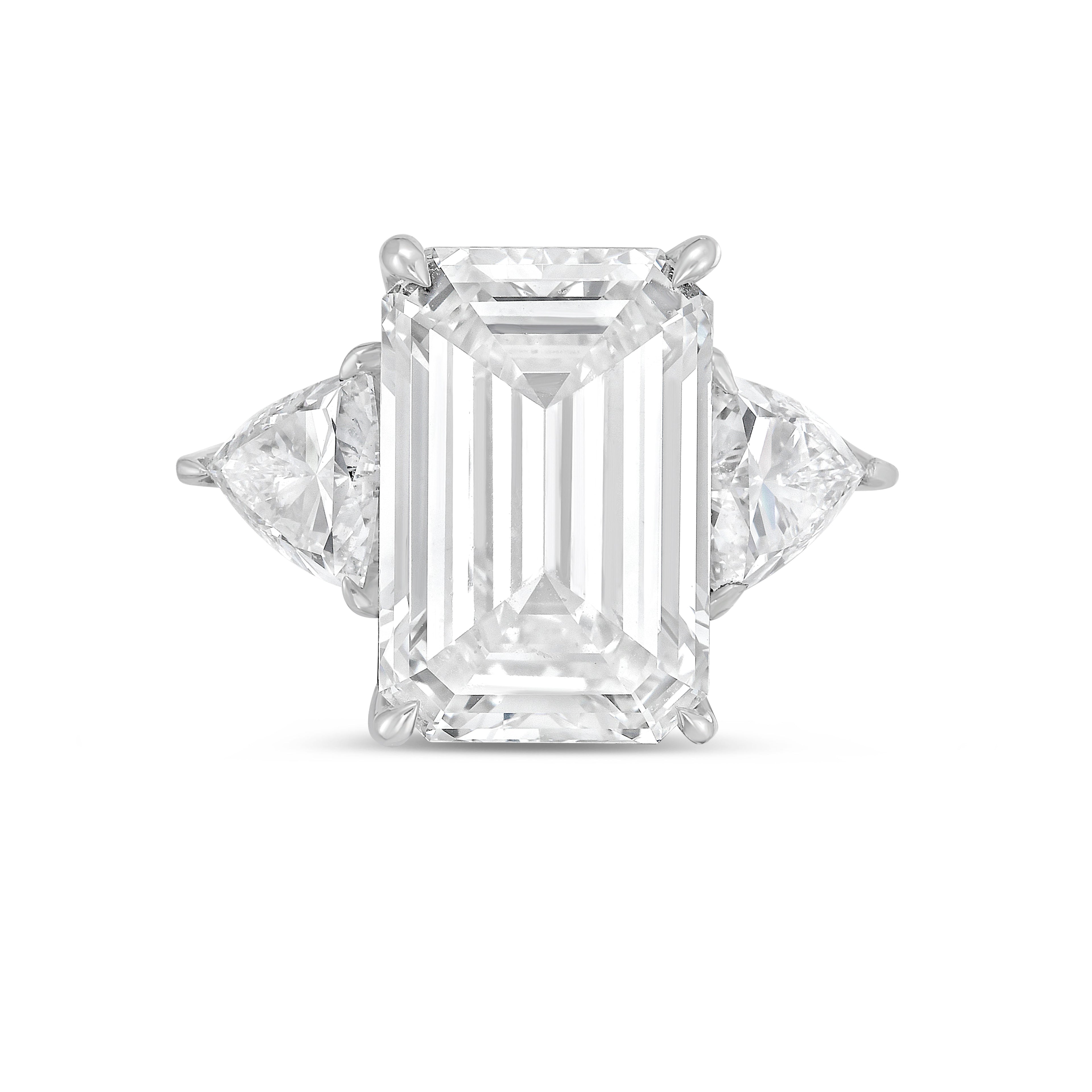 Lab Grown Emerald Diamond Ring With Trillions