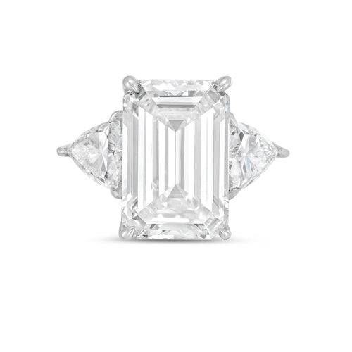 Lab Grown Emerald Diamond Ring With Trillions