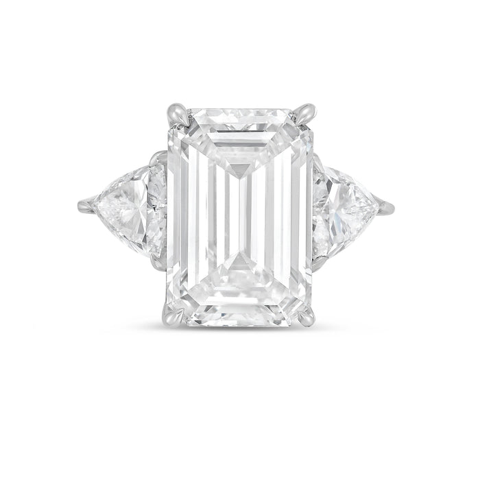 Lab Grown Emerald Diamond Ring With Trillions