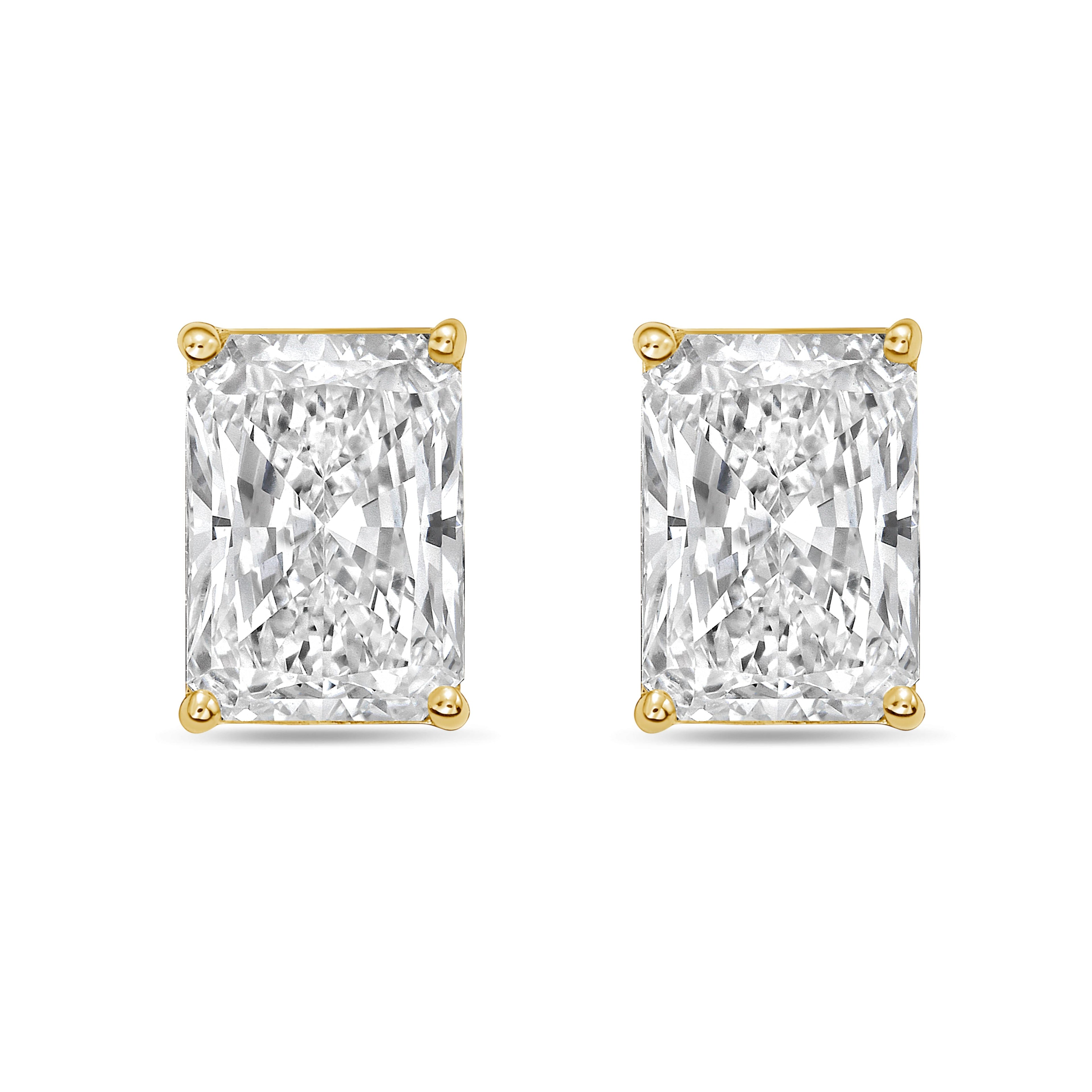 Lab Grown Radiant Cut Diamond Studs