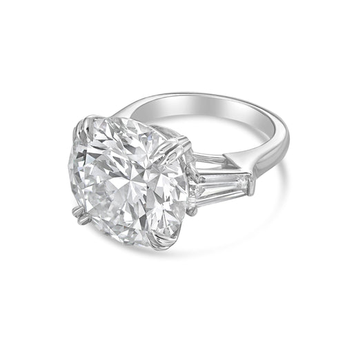Lab Grown Round Diamond Ring with Baguettes