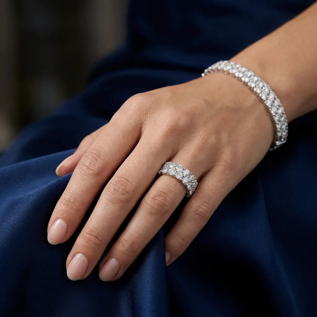 Double Row Infinity Ring 8 Carat