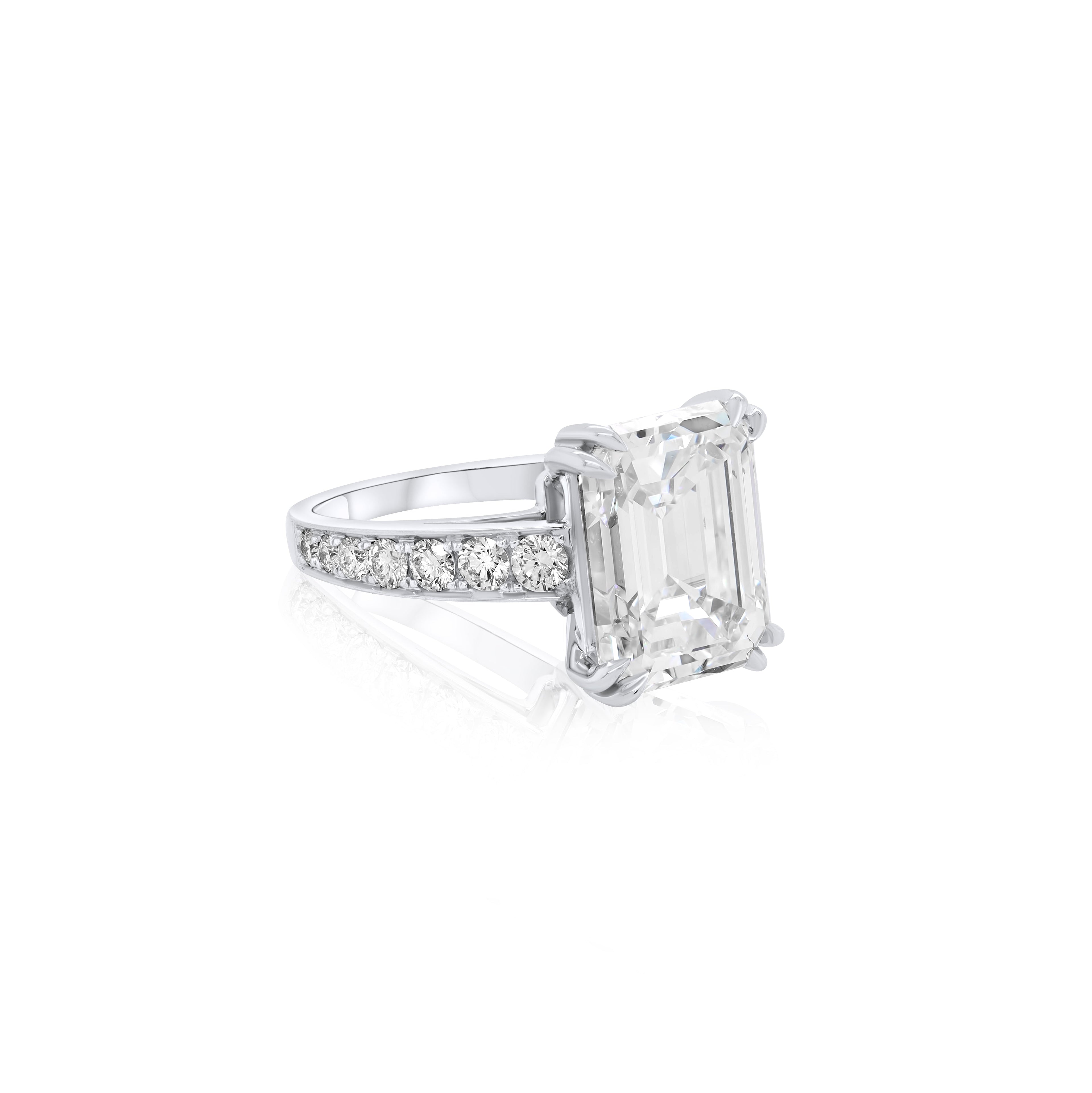 Lab-Grown Emerald Cut Ring with Accented Band, 18K Gold
