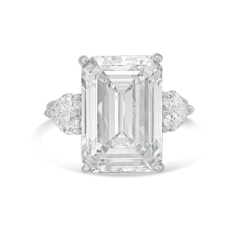 Lab-Grown Emerald Diamond Ring With Hearts On Sides