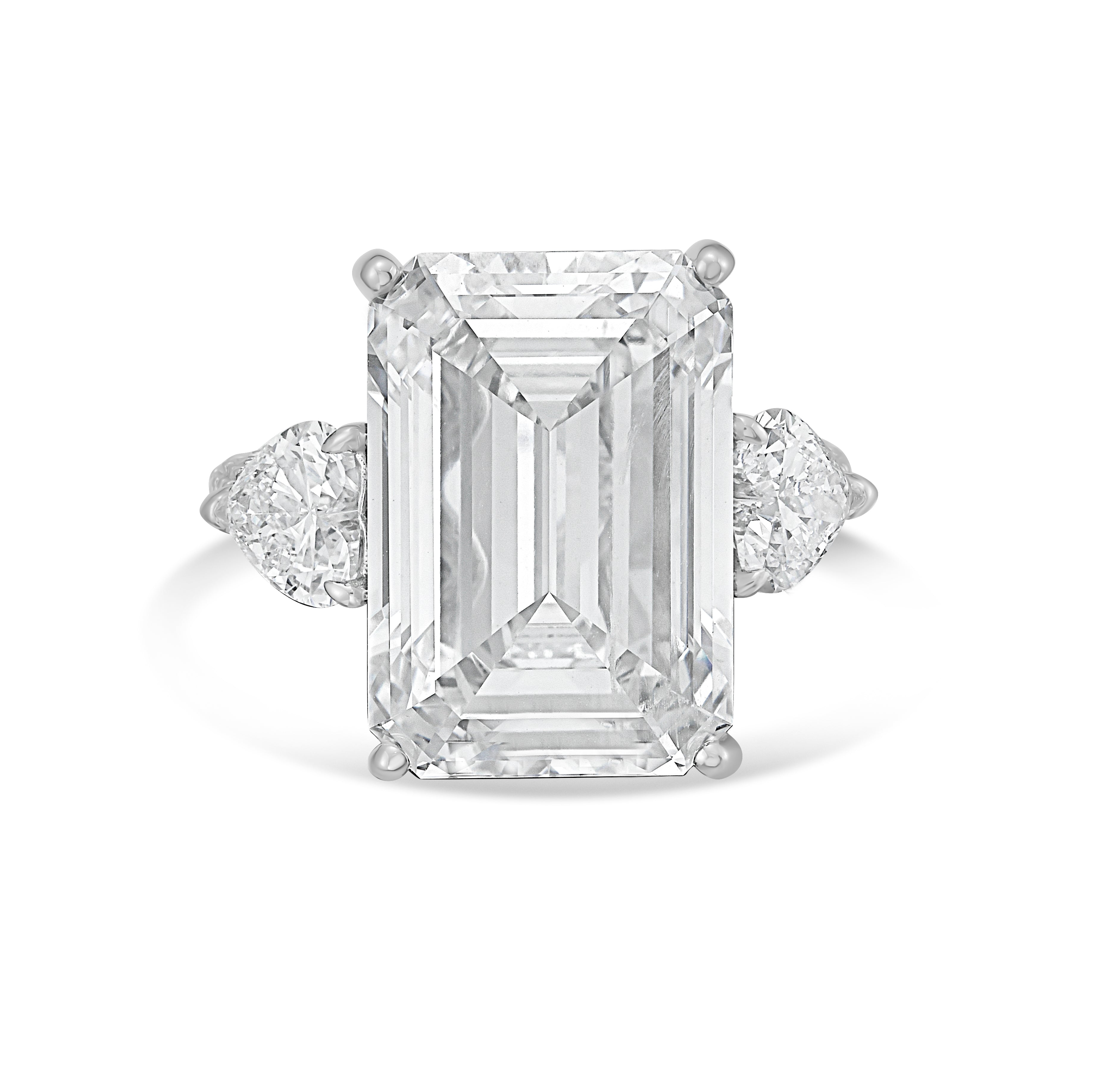 Lab-Grown Emerald Diamond Ring With Hearts On Sides, 18K Gold