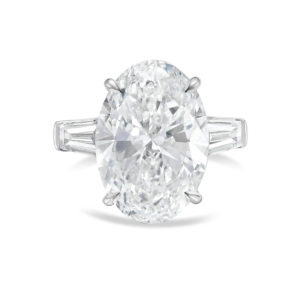 Lab-Grown Oval Diamond Ring with Baguettes, 18K Gold