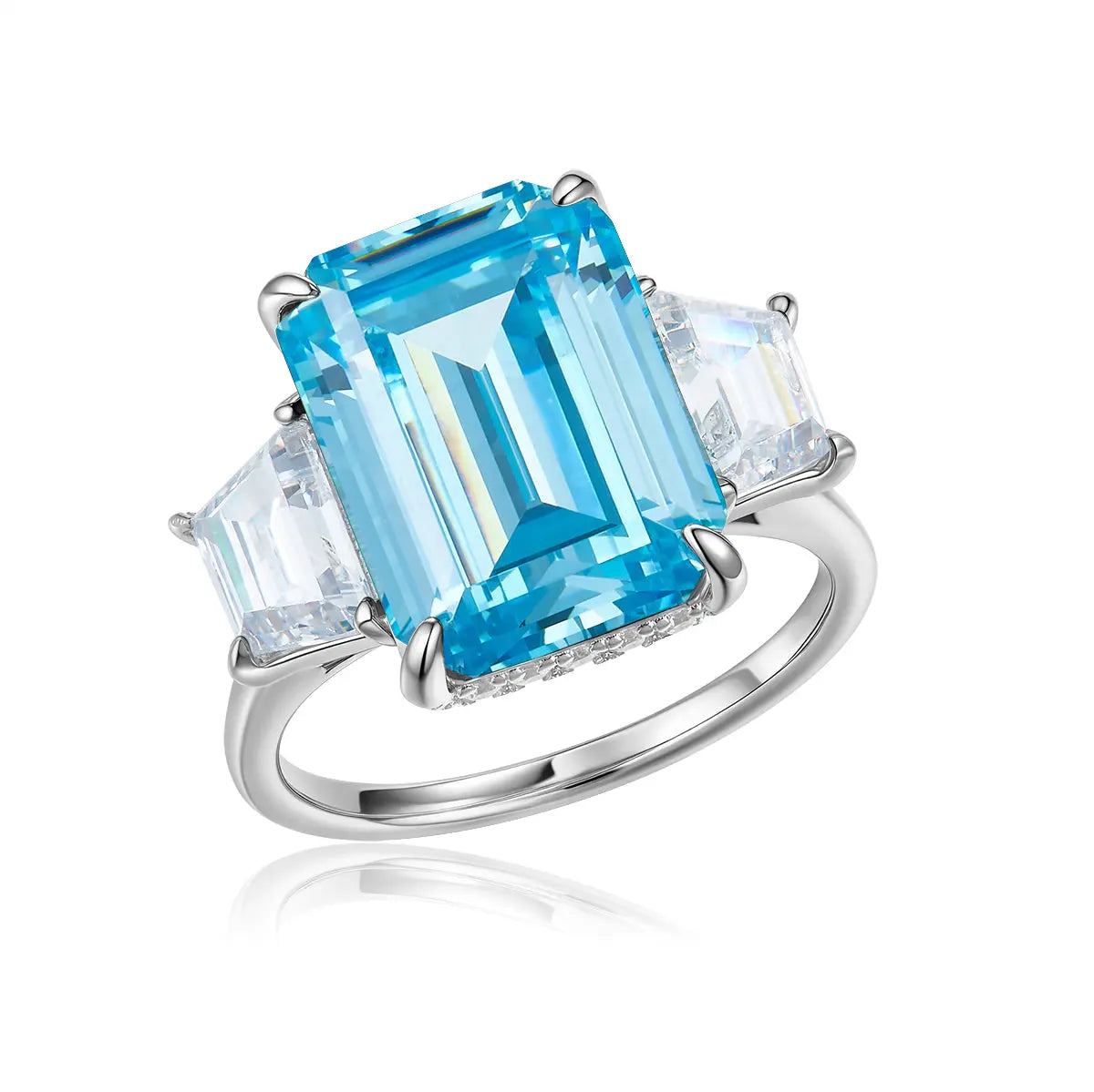 Elsa 4 Carat Ring in Aquamarine