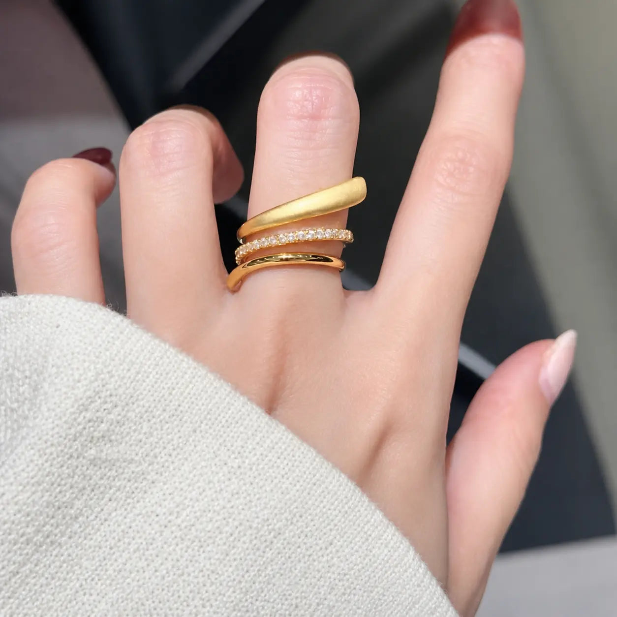Golden infinity ring
