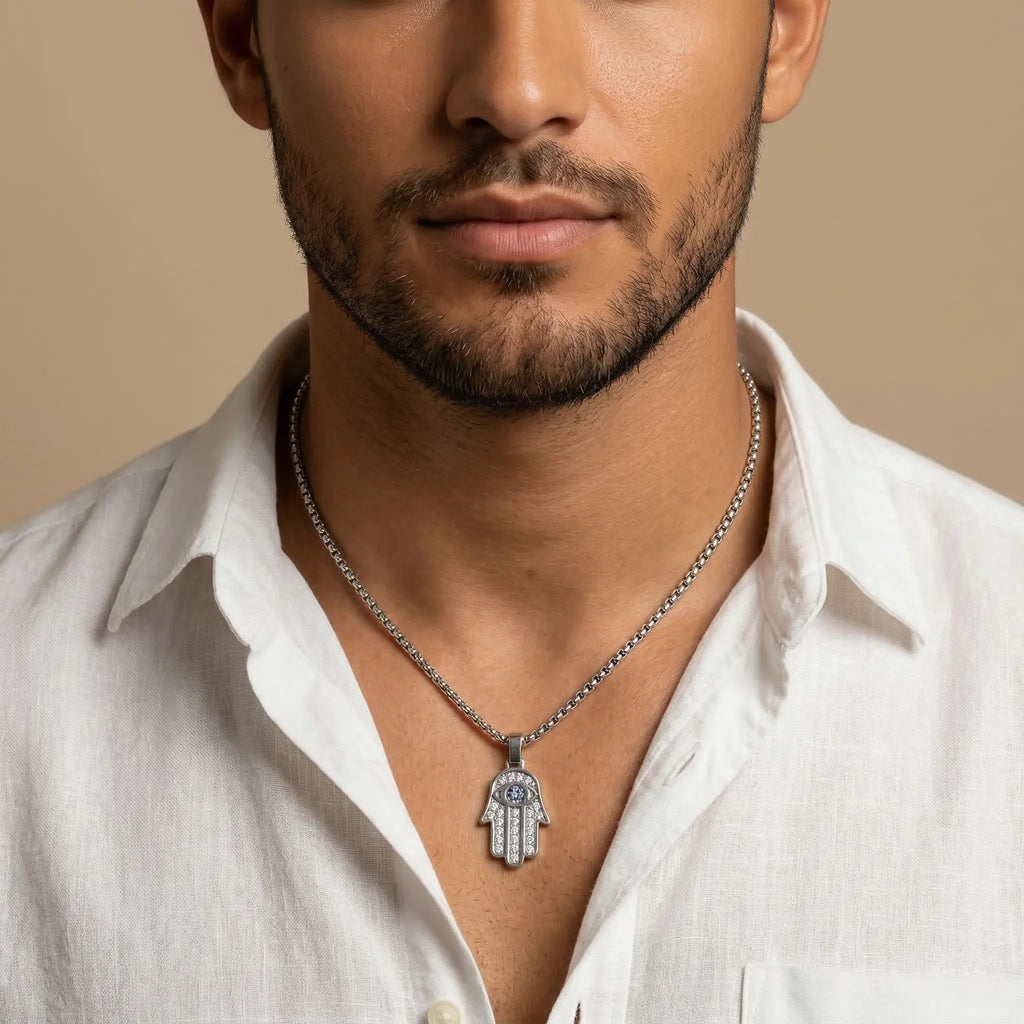 Moderne Hamsa Tag Necklace