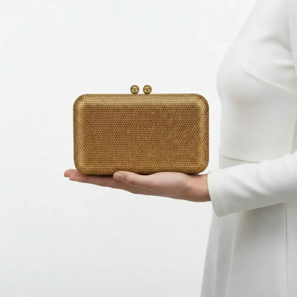 Joie de Vivre Clutch in Brown