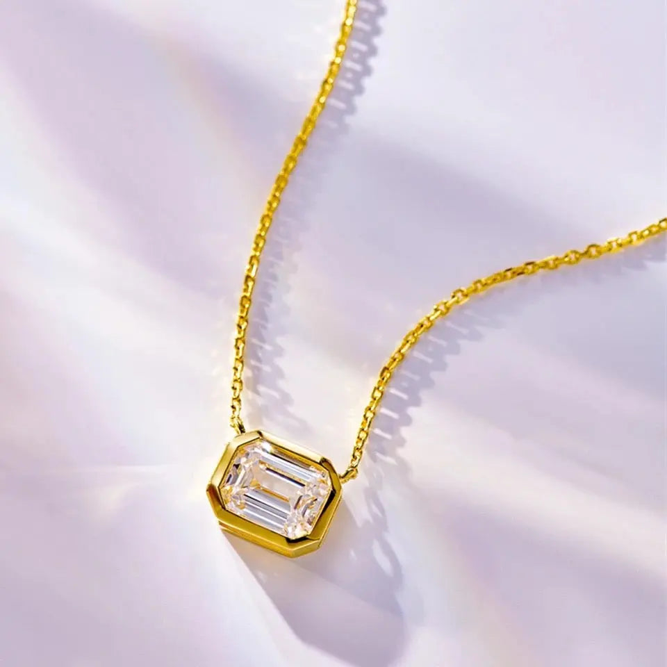 Kelly 5 Carat Diamond Crystalline Necklace in Gold