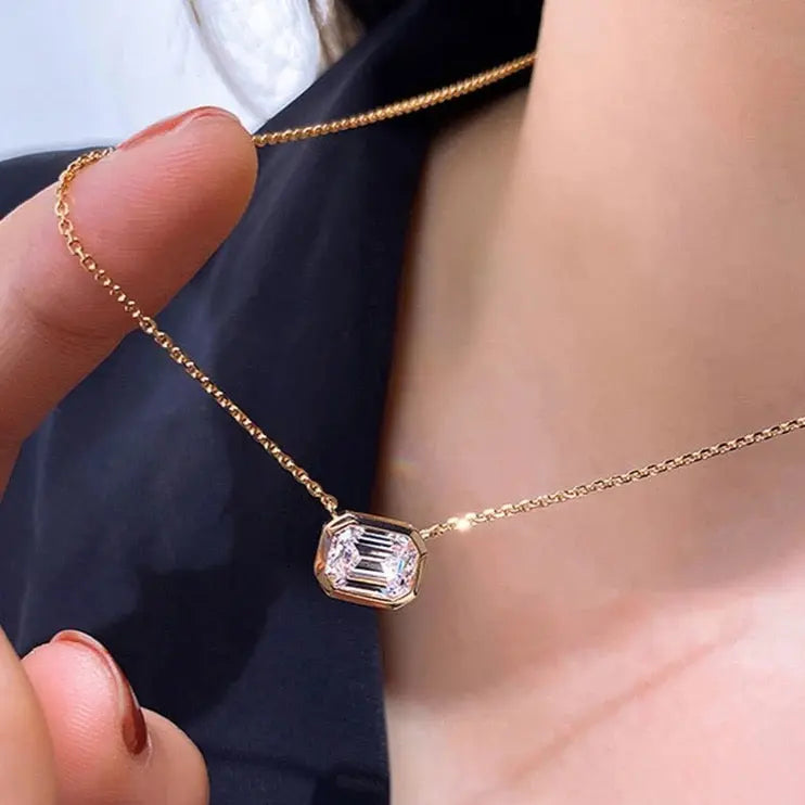 Kelly 5 Carat Diamond Crystalline Necklace in Platinum
